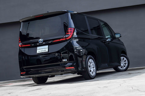 Toyota Noah Hybrid 1.8 SZ 7-Seater