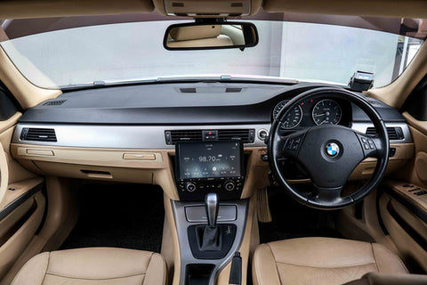 (LEASE) BMW 3 Series 320i XL